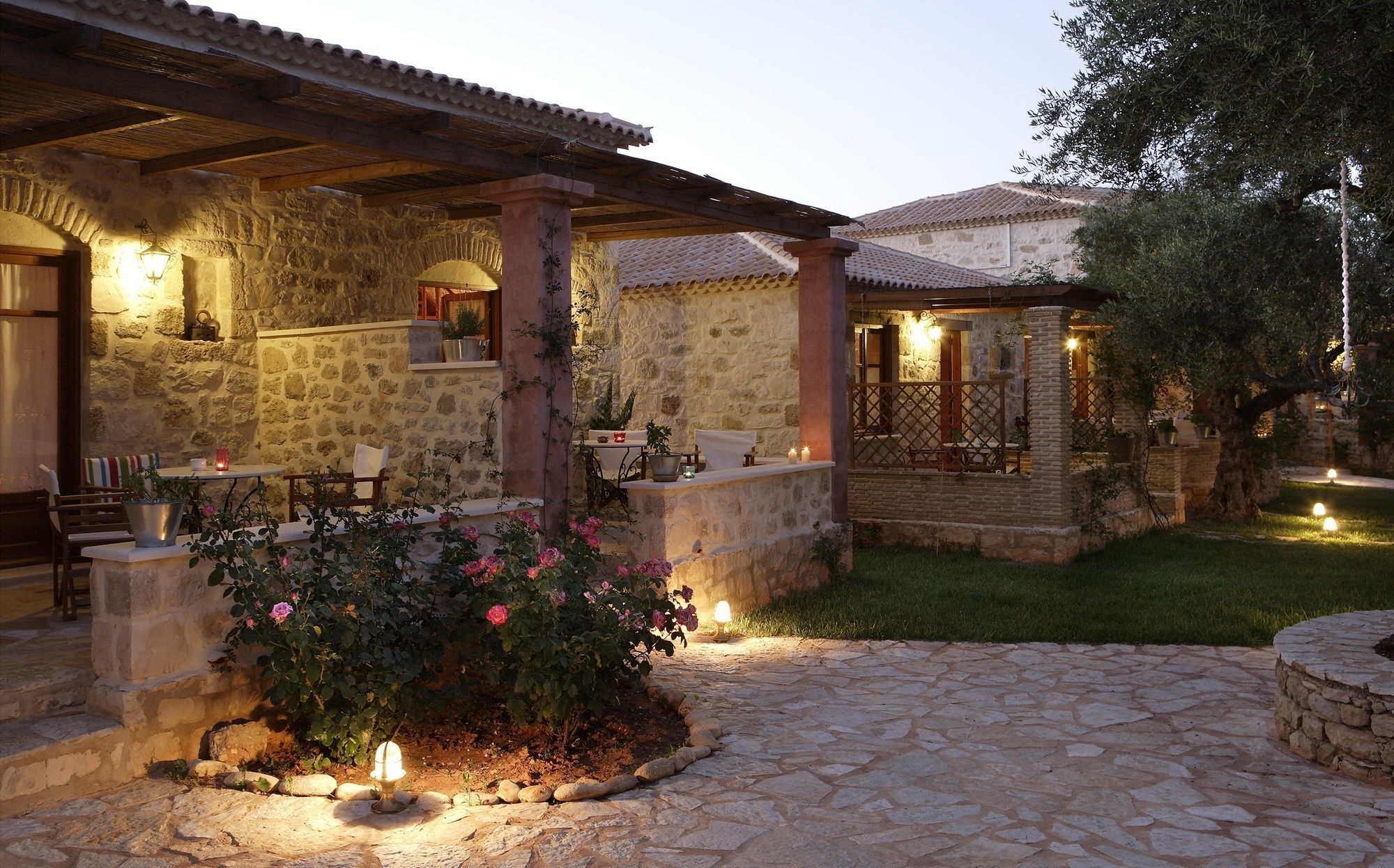 Paliokaliva Apartments And Villas Циливи Екстериор снимка